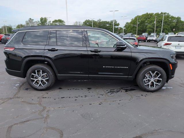 new 2024 Jeep Grand Cherokee L car, priced at $52,122