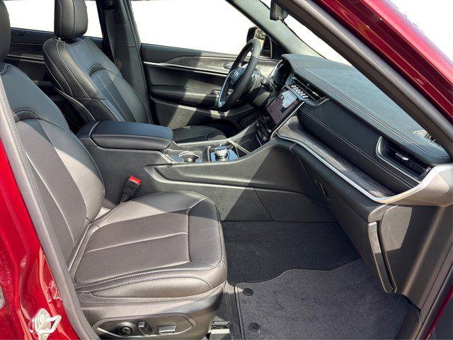new 2025 Jeep Grand Cherokee L car, priced at $54,555