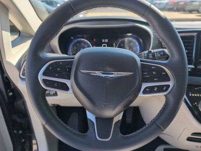 used 2022 Chrysler Pacifica car, priced at $26,962