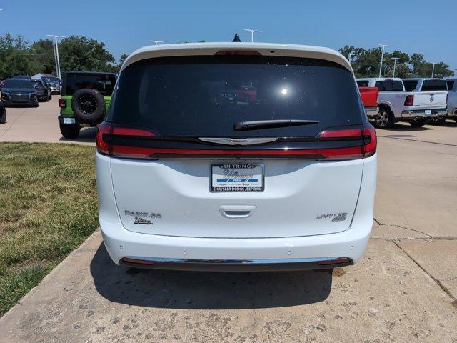 new 2024 Chrysler Pacifica car, priced at $53,626