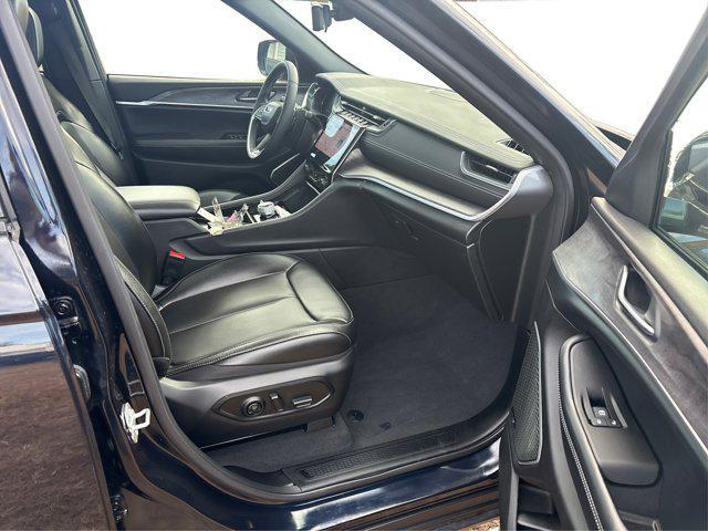 used 2024 Jeep Grand Cherokee car, priced at $38,995