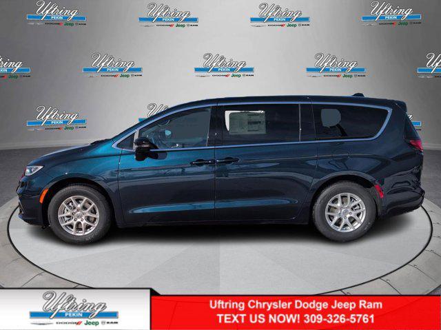 new 2025 Chrysler Pacifica car, priced at $38,640