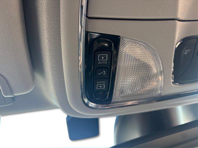 used 2023 Jeep Cherokee car, priced at $26,998