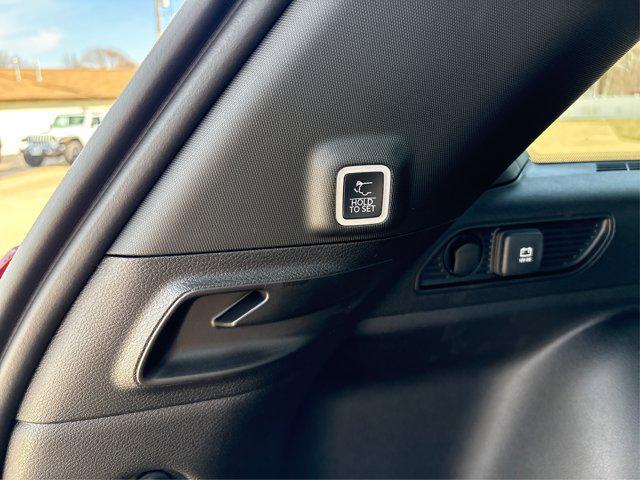 new 2025 Jeep Grand Cherokee car, priced at $46,930