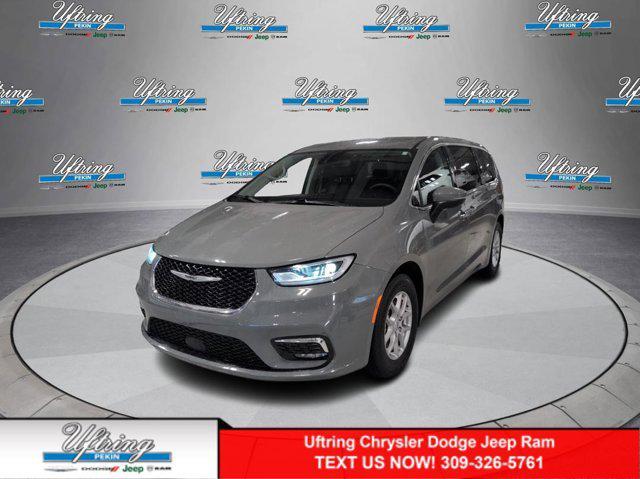 used 2023 Chrysler Pacifica car, priced at $25,917