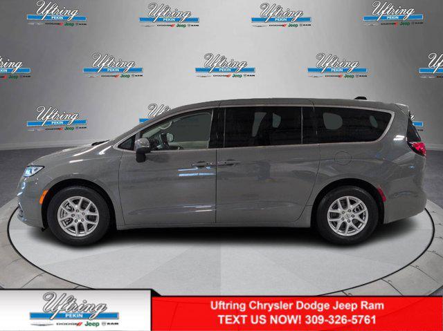 used 2023 Chrysler Pacifica car, priced at $25,917