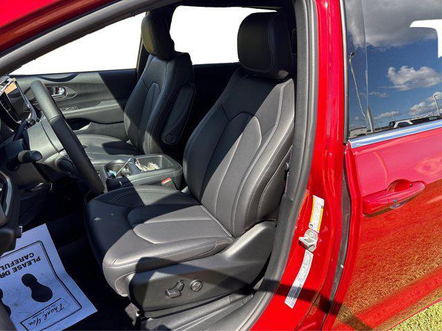new 2026 Chrysler Pacifica car, priced at $45,955
