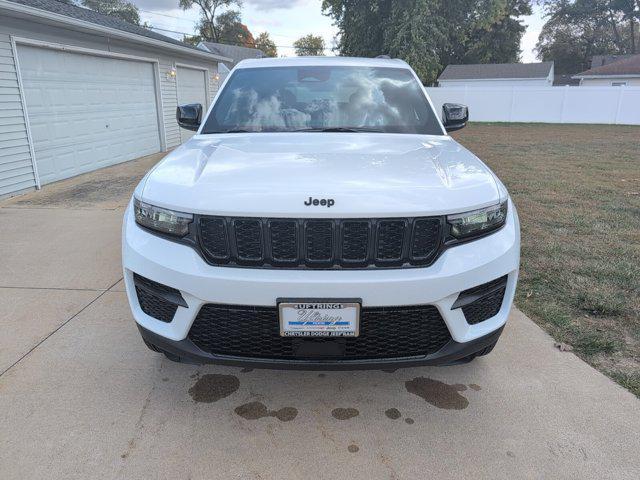 new 2025 Jeep Grand Cherokee car, priced at $39,930