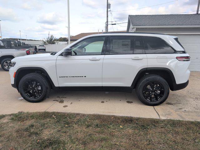 new 2025 Jeep Grand Cherokee car, priced at $39,930