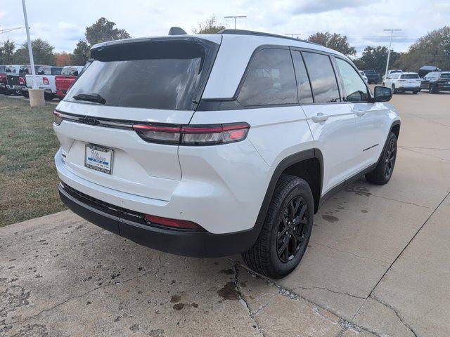 new 2025 Jeep Grand Cherokee car, priced at $39,930