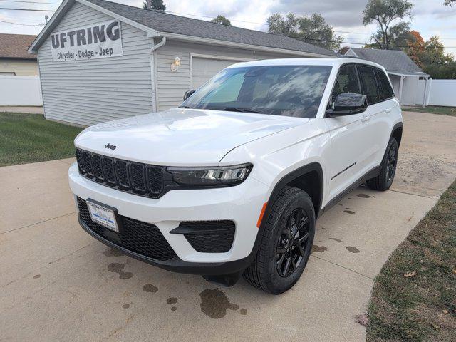 new 2025 Jeep Grand Cherokee car, priced at $39,930