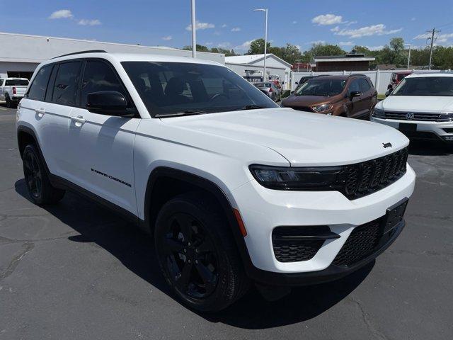 used 2022 Jeep Grand Cherokee car, priced at $35,868