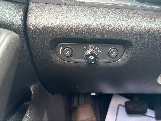 used 2021 Chevrolet Traverse car
