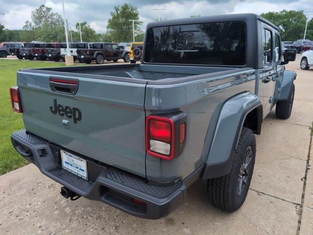 new 2024 Jeep Gladiator car, priced at $49,577