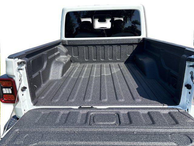 new 2025 Jeep Gladiator car, priced at $56,165