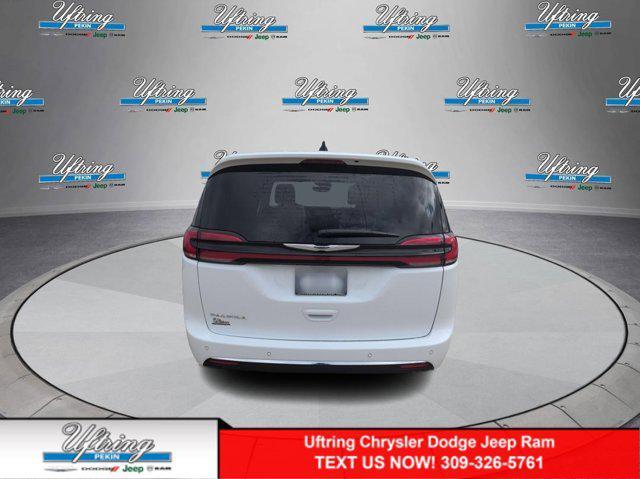 new 2025 Chrysler Pacifica car, priced at $44,685