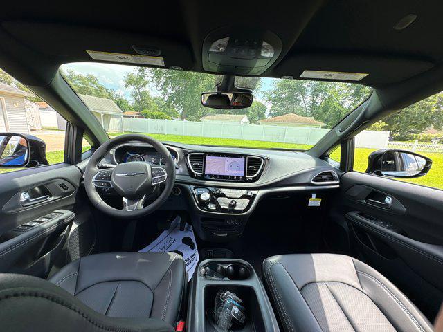 new 2025 Chrysler Pacifica car, priced at $42,115