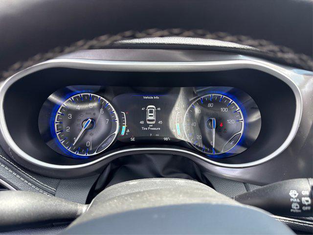 new 2025 Chrysler Pacifica car, priced at $42,115