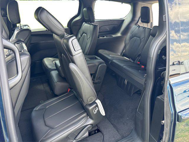new 2025 Chrysler Pacifica car, priced at $42,115
