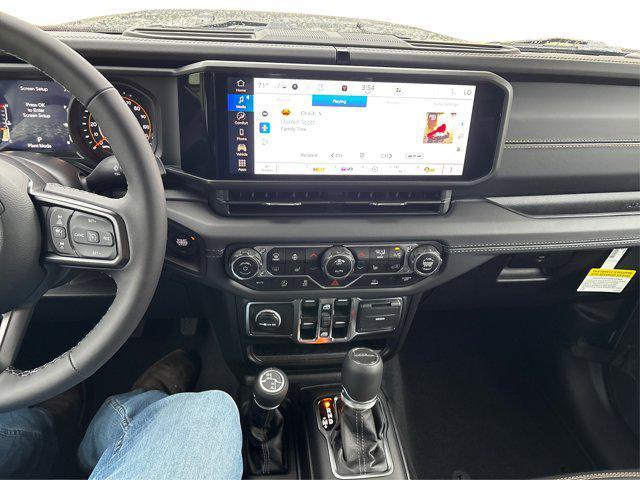 new 2025 Jeep Gladiator car, priced at $50,623