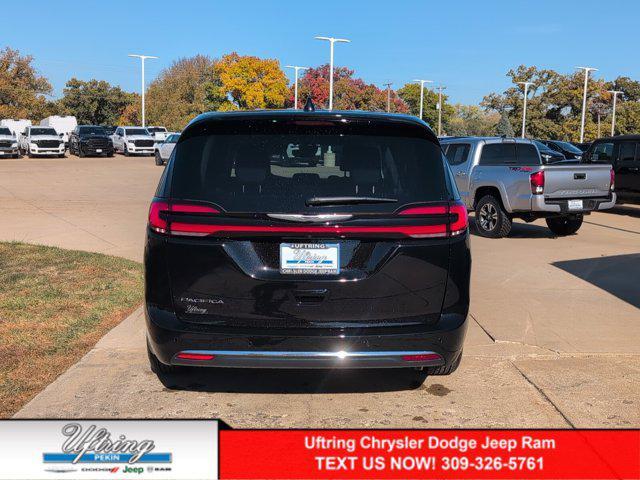 new 2024 Chrysler Pacifica car, priced at $39,995