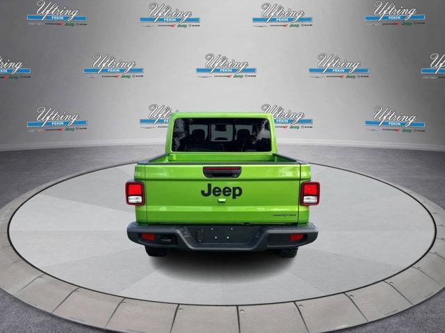 new 2025 Jeep Gladiator car, priced at $45,327