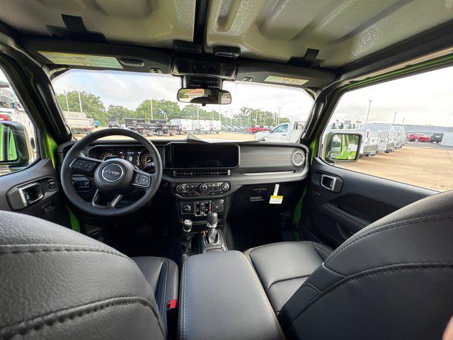 new 2025 Jeep Gladiator car, priced at $45,327