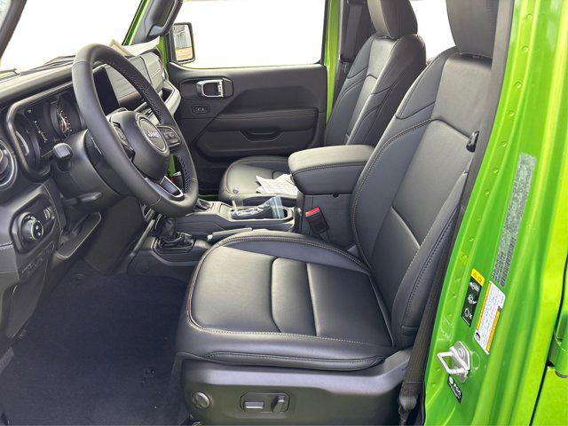 new 2025 Jeep Gladiator car, priced at $45,327