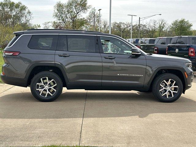 new 2024 Jeep Grand Cherokee L car, priced at $50,200