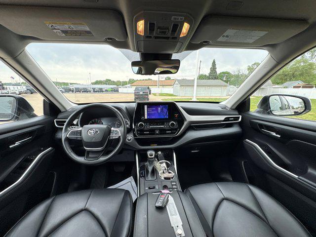 used 2023 Toyota Highlander car, priced at $36,575
