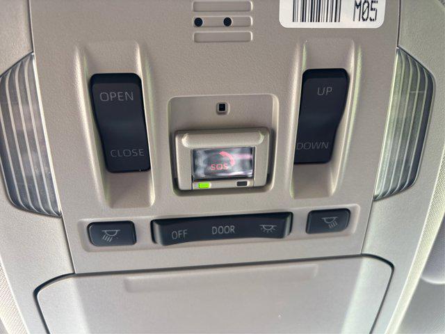 used 2023 Toyota Highlander car, priced at $36,575