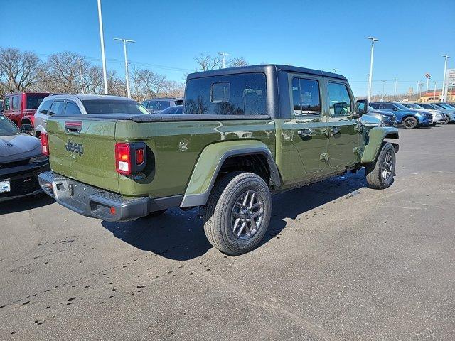 new 2024 Jeep Gladiator car, priced at $47,631