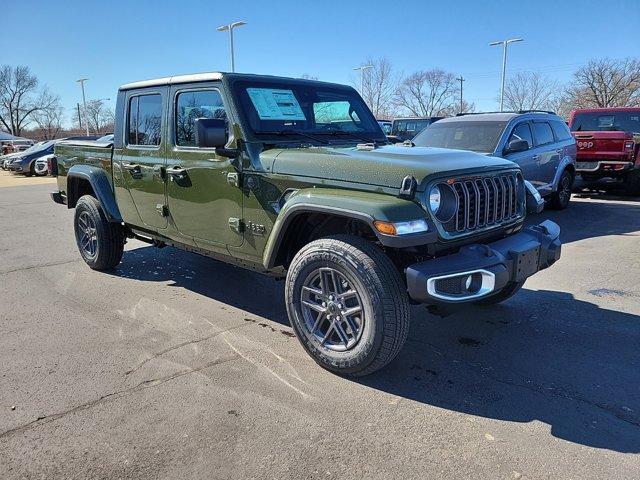 new 2024 Jeep Gladiator car, priced at $47,631