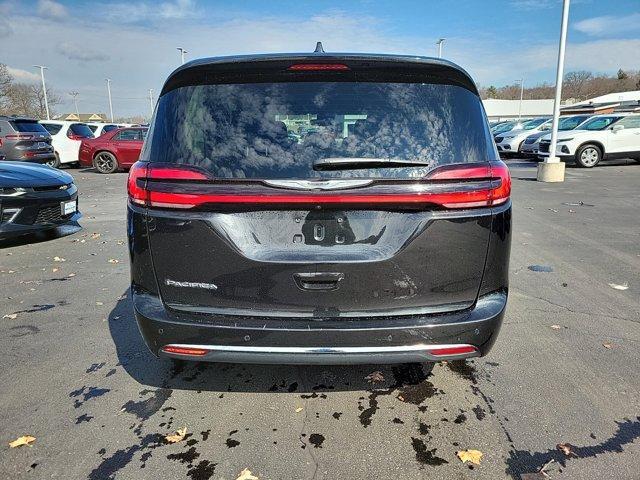 used 2022 Chrysler Pacifica car, priced at $26,182