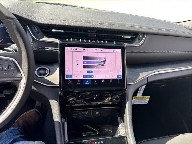 new 2025 Jeep Grand Cherokee car, priced at $46,189