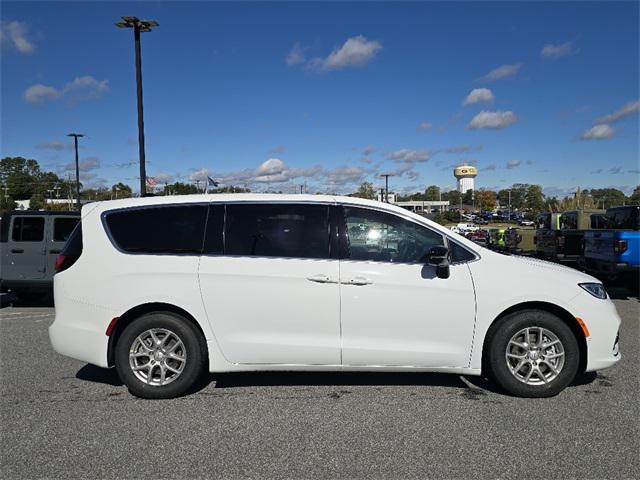 new 2026 Chrysler Pacifica car, priced at $43,197