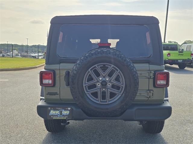 new 2025 Jeep Wrangler car, priced at $44,020
