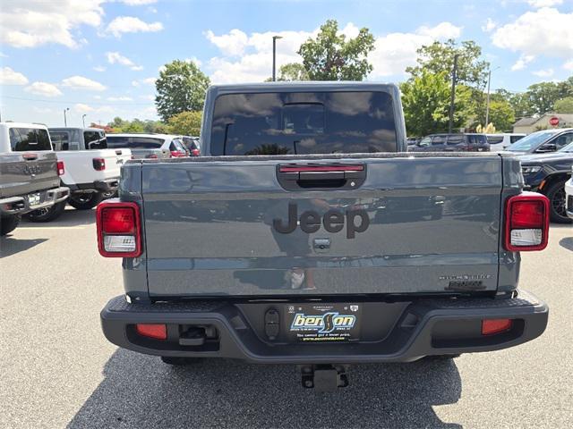 new 2025 Jeep Gladiator car, priced at $46,239