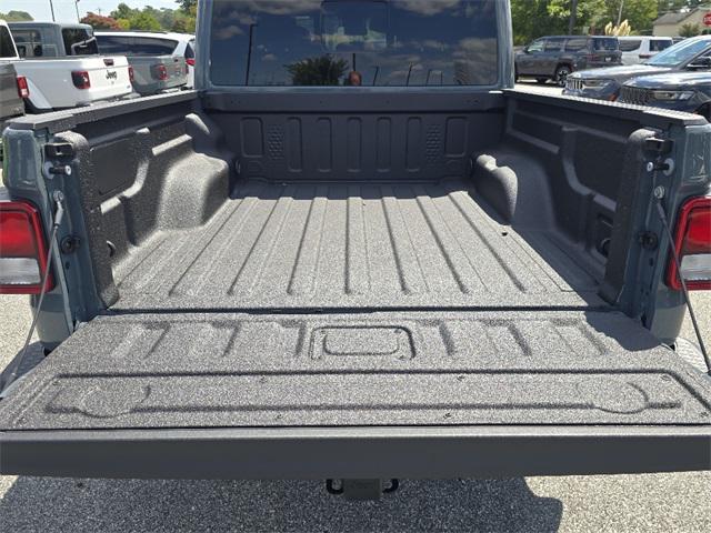 new 2025 Jeep Gladiator car, priced at $46,239