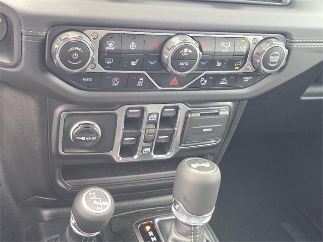new 2025 Jeep Wrangler car, priced at $58,253