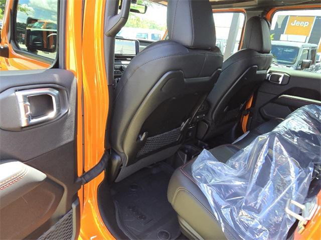 new 2025 Jeep Gladiator car, priced at $58,592