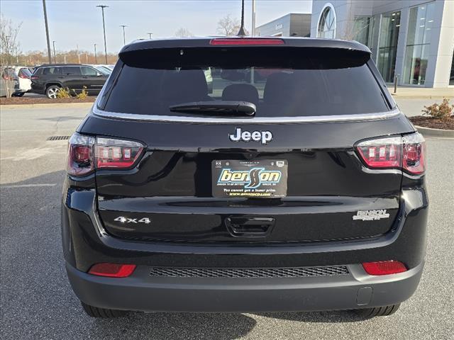 new 2025 Jeep Compass car, priced at $27,508