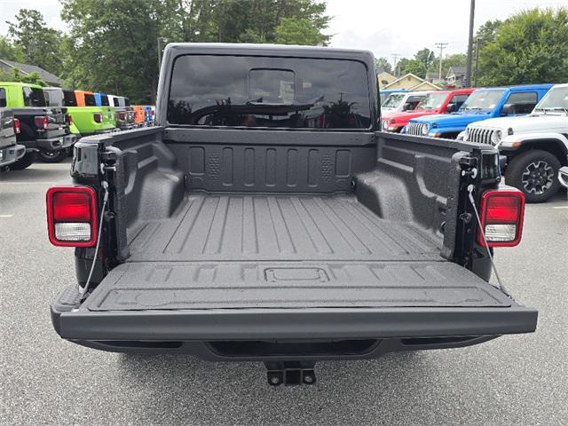 new 2025 Jeep Gladiator car, priced at $46,550
