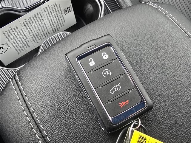 new 2025 Jeep Grand Cherokee L car, priced at $51,680