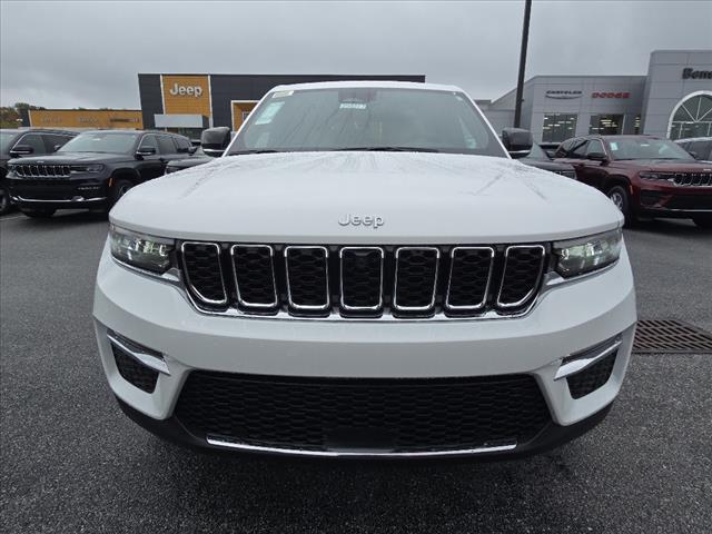 new 2025 Jeep Grand Cherokee car, priced at $52,392