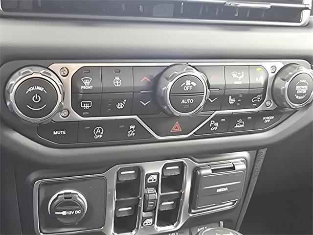 new 2025 Jeep Wrangler car, priced at $62,191