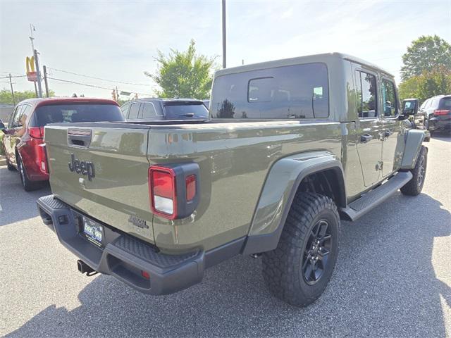 new 2025 Jeep Gladiator car, priced at $46,127