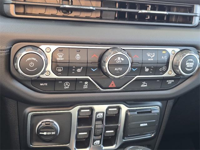 new 2025 Jeep Gladiator car, priced at $46,127