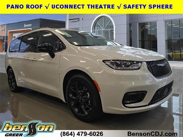 new 2026 Chrysler Pacifica car, priced at $52,385