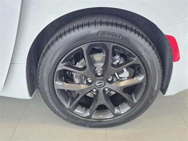 new 2026 Chrysler Pacifica car, priced at $52,385